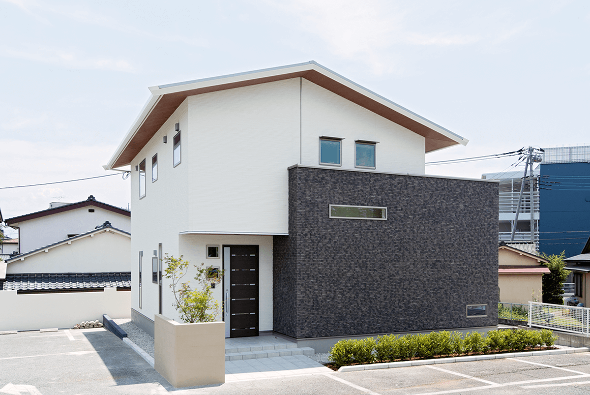 写真:ISAI