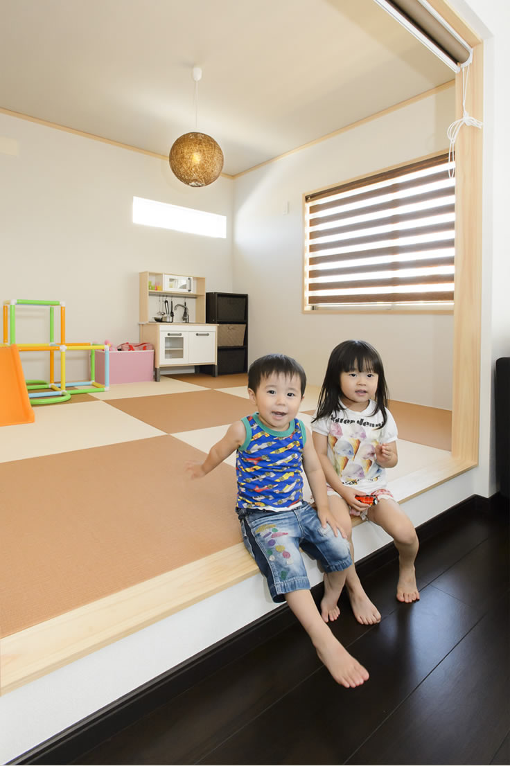 徳島の実例・和室は子供たちのプレイルーム。子育て世代に向けて開発された家