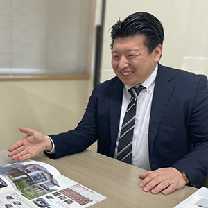 営業 小澤 靖弘							 							